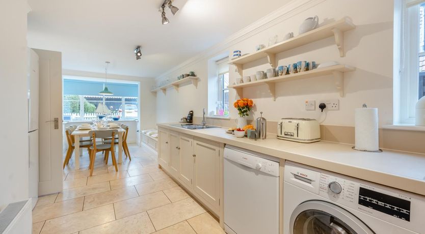 Photo of 4 Bed in Friston