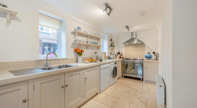 Photo of 4 Bed in Friston