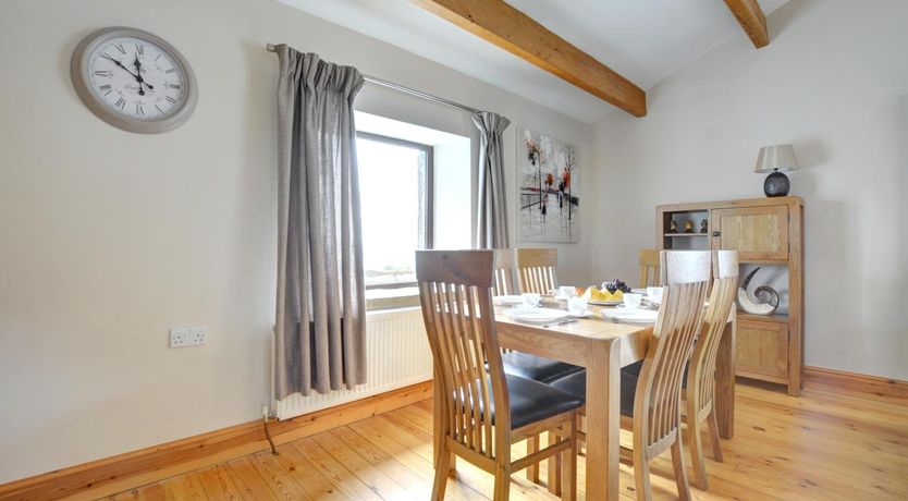 Photo of 2 Bed in Cowling