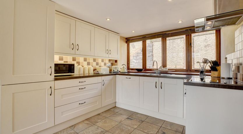 Photo of 3 Bed in Tiverton