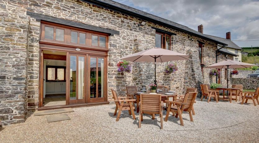 Photo of 3 Bed in Tiverton