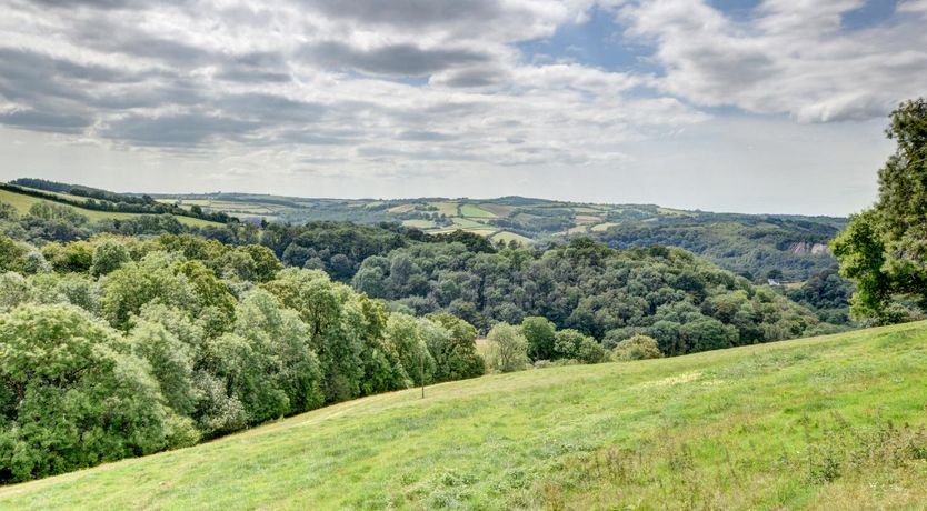 Photo of 3 Bed in Tiverton