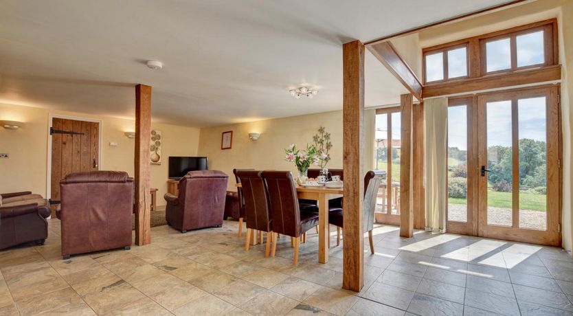 Photo of 3 Bed in Tiverton