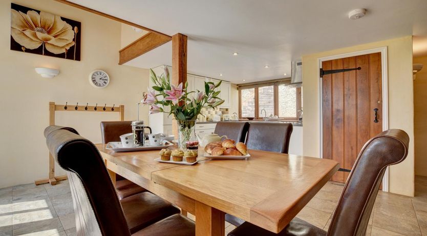 Photo of 3 Bed in Tiverton