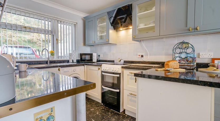 Photo of 3 Bed in Saundersfoot