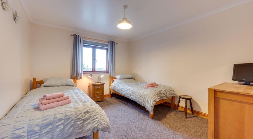 Photo of 2 Bed in Y Felinheli