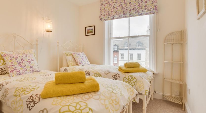 Photo of 2 Bed in Whitby