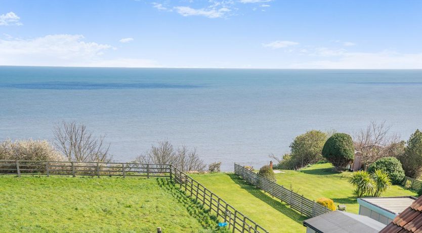 Photo of 3 Bed in Whitby