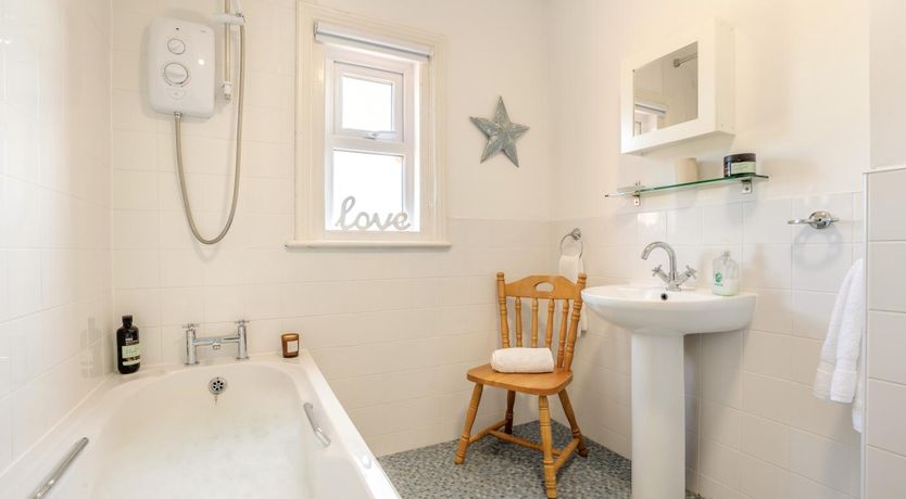 Photo of 3 Bed in Whitby