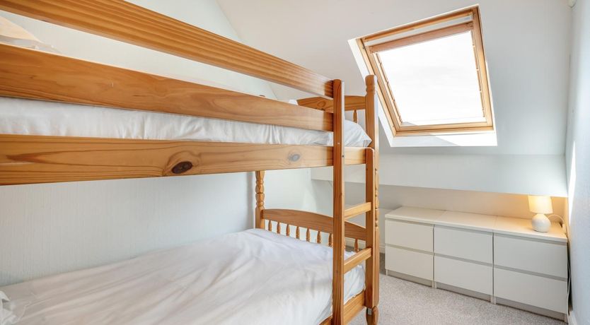 Photo of 3 Bed in Whitby