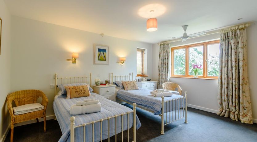 Photo of 2 Bed in Bramfield