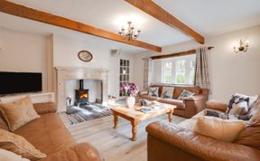 Photo of 6 Bed in Tosside Near Settle