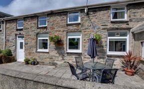 Photo of 2 Bed in Porthmadog