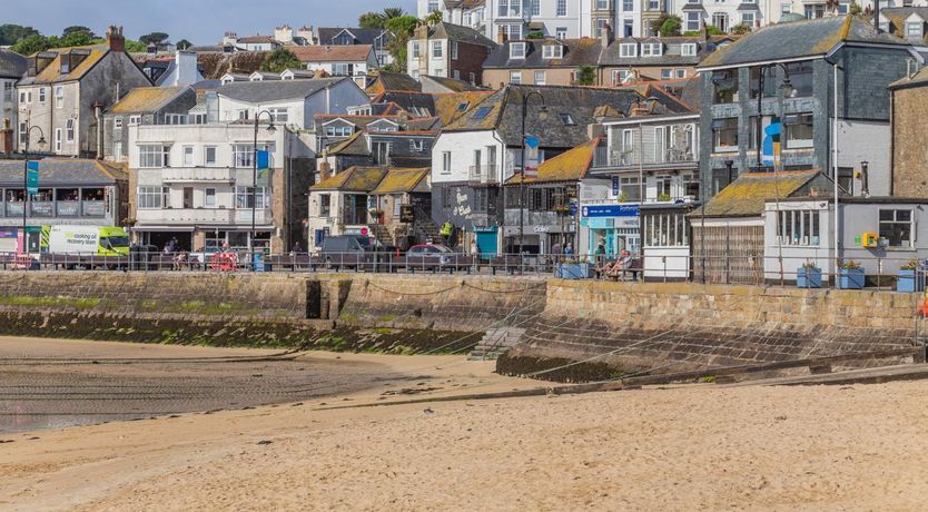 Photo of 2 Bed in St. Ives
