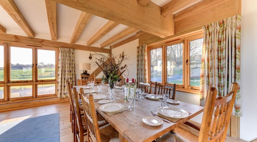 Photo of 6 Bed in Tenterden