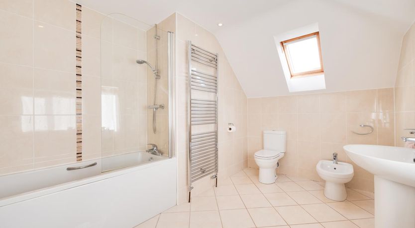 Photo of 4 Bed in Shaldon