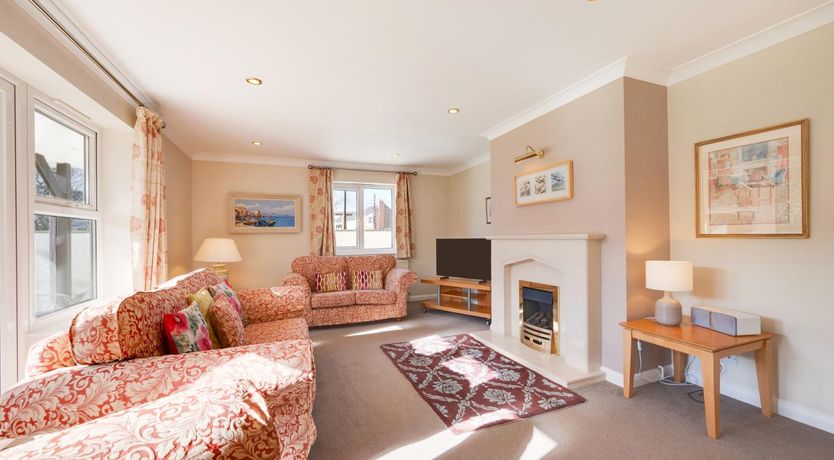 Photo of 4 Bed in Shaldon