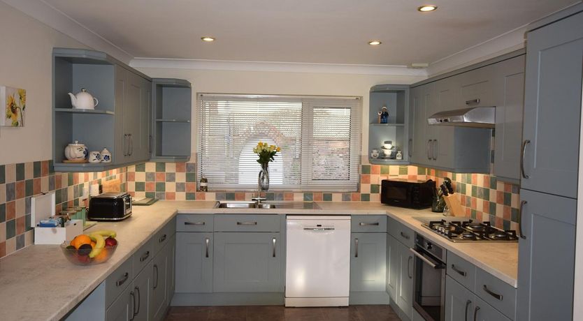 Photo of 4 Bed in Shaldon