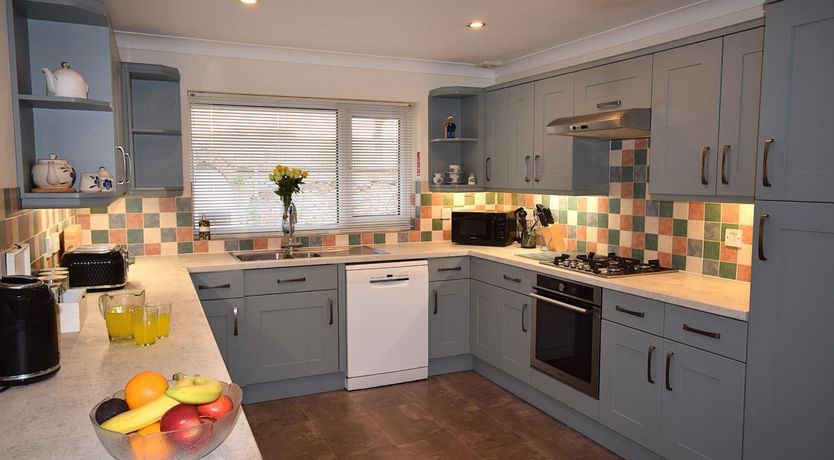 Photo of 4 Bed in Shaldon