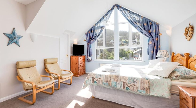 Photo of 4 Bed in Shaldon