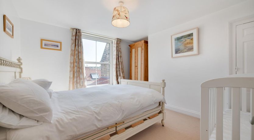 Photo of 4 Bed in Whitby