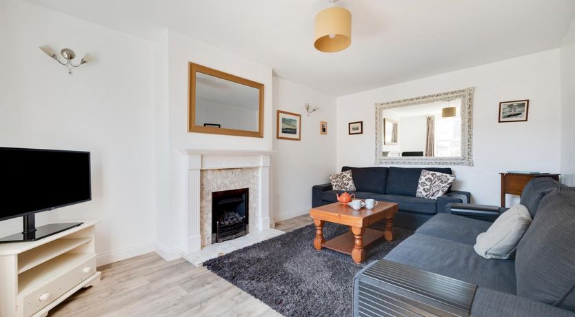 Photo of 4 Bed in Whitby