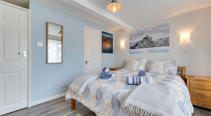 Photo of 2 Bed in Marazion