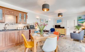 Photo of 2 Bed in Marazion