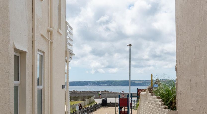 Photo of 2 Bed in Marazion
