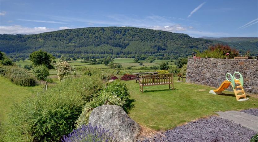 Photo of 2 Bed in Llanrwst