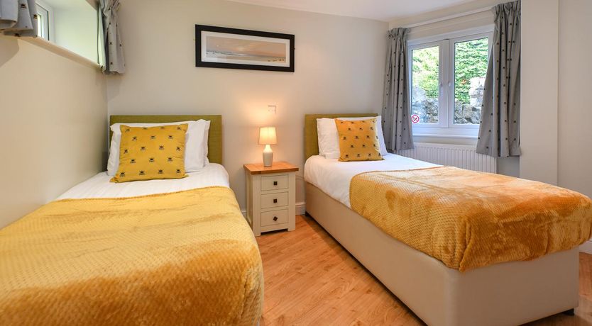 Photo of 2 Bed in Abersoch