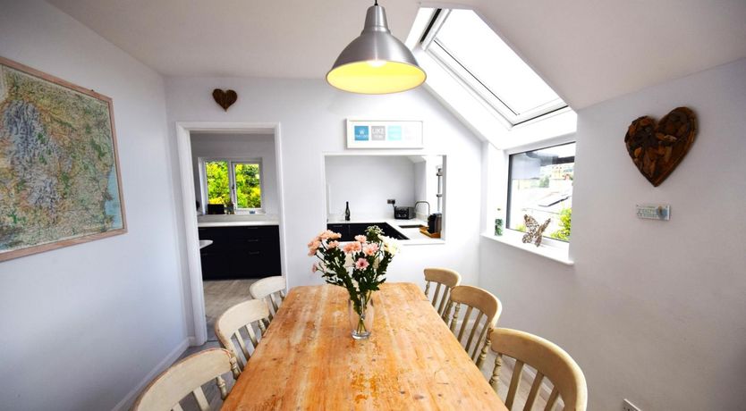 Photo of 4 Bed in Shaldon