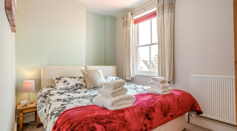 Photo of 2 Bed in Whitby