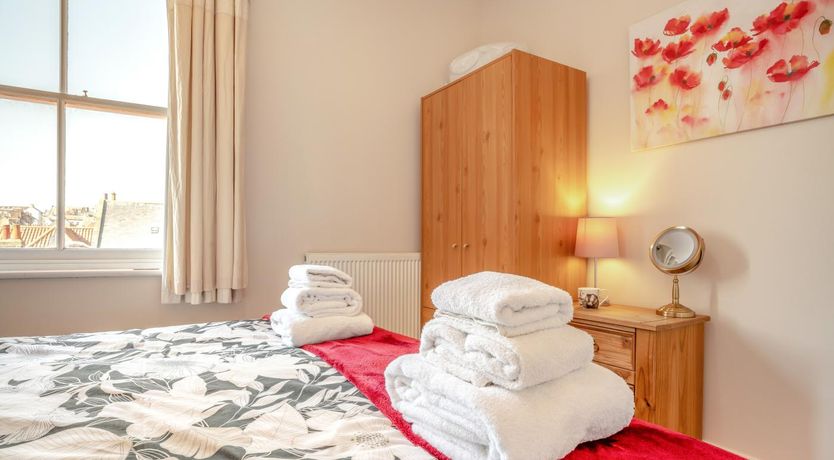 Photo of 2 Bed in Whitby