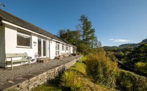 Photo of 2 Bed in Chapel Stile