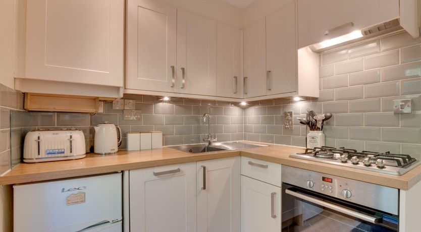 Photo of 2 Bed in Chapel Stile