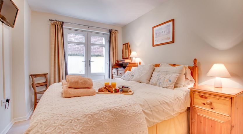 Photo of 2 Bed in Whitby