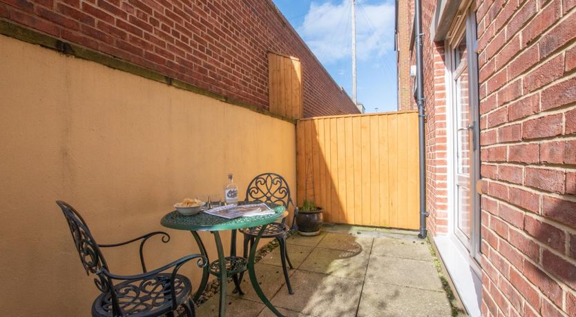 Photo of 2 Bed in Whitby