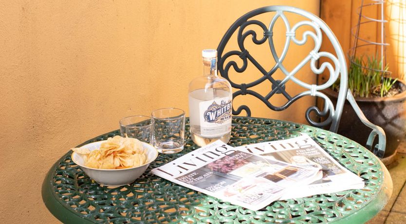 Photo of 2 Bed in Whitby