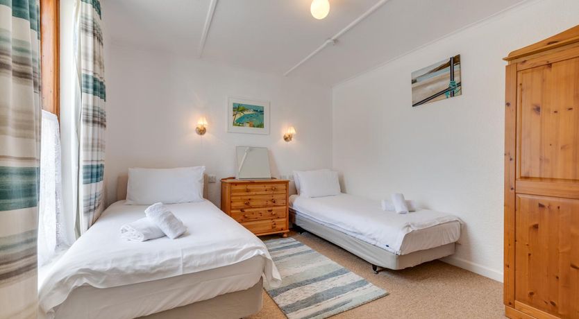 Photo of 2 Bed in St Ives