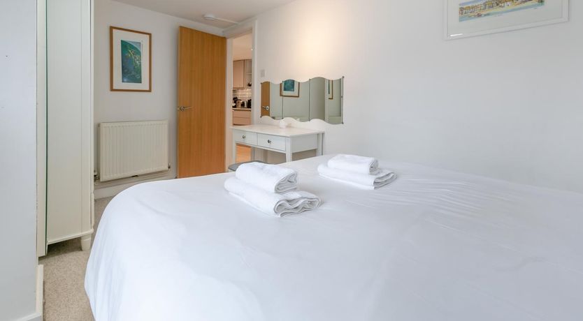 Photo of 2 Bed in St. Ives