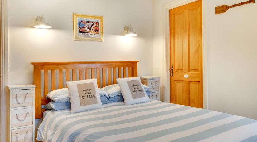 Photo of 2 Bed in Paignton