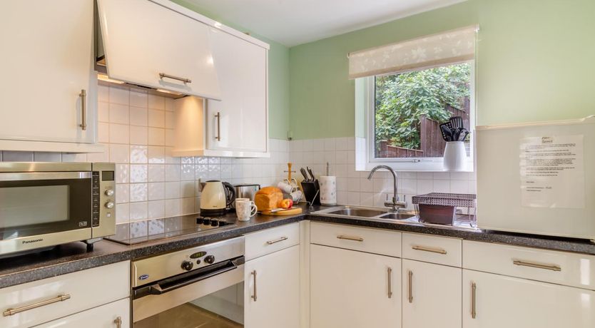 Photo of 2 Bed in Charmouth
