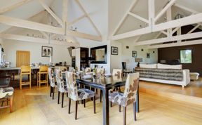 Photo of 3 Bed in Holt