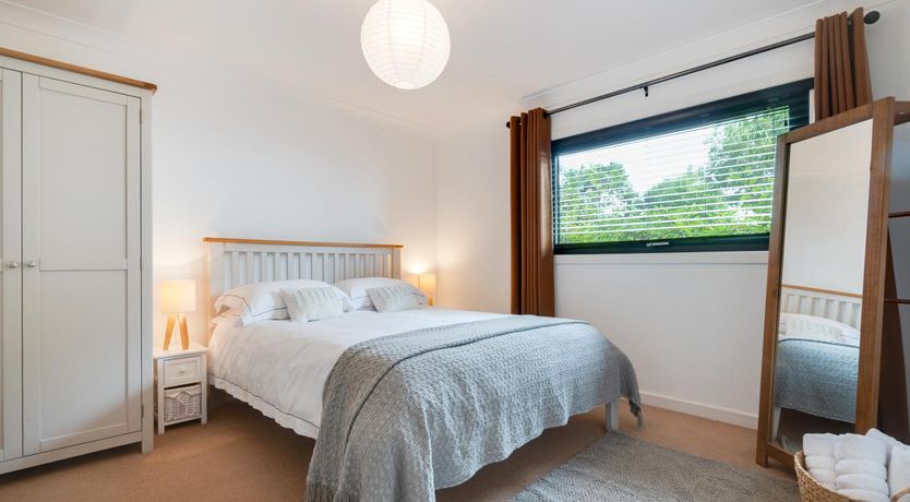 Photo of 2 Bed in Whitby