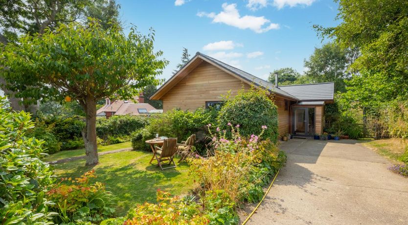 Photo of 2 Bed in Whitby