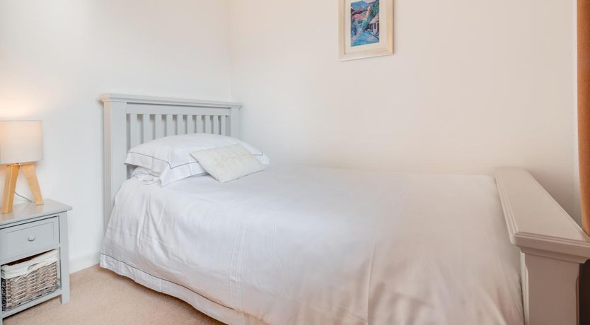 Photo of 2 Bed in Whitby
