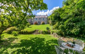 Photo of 4-bed-in-st-mawgan