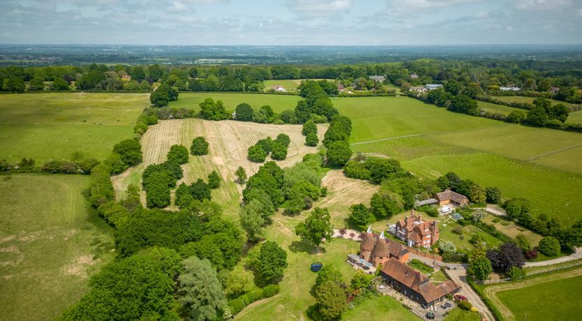 Photo of 5 Bed in Sissinghurst