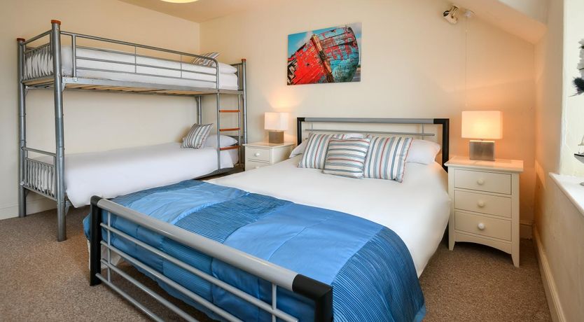 Photo of 4 Bed in Pwllheli